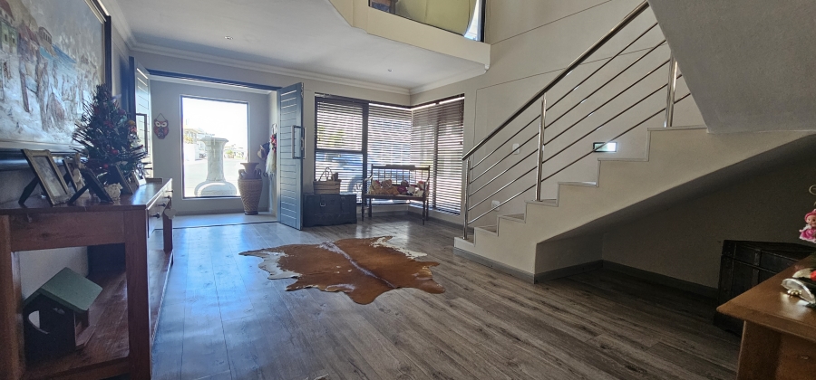 4 Bedroom Property for Sale in Calypso Beach Western Cape